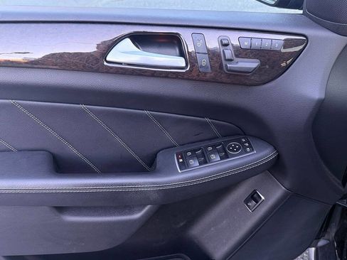 Used 2015 Mercedes-Benz GL 320 BlueTEC 4MATIC image 14