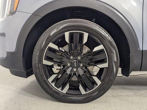 Used 2023 Kia Telluride SX FWD image 9
