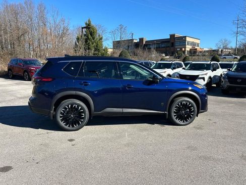 New 2026 Nissan Rogue SV AWD/4WD image 8