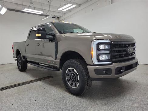 Used 2023 Ford F250 Lariat w/ Lariat Ultimate Package image 2