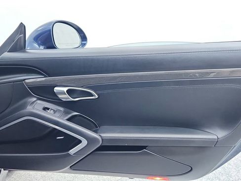 Used 2015 Porsche 911 Turbo S image 32