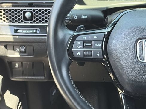 Used 2025 Honda Civic Sport image 22