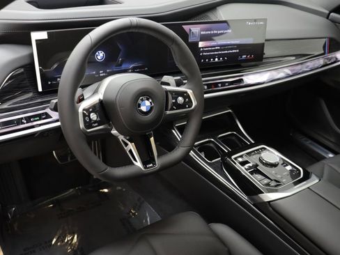 New 2026 BMW 740i xDrive w/ Premium Package AWD/4WD image 7