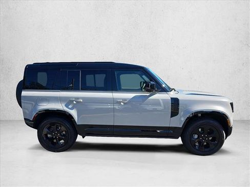 New 2026 Land Rover Defender 110 X-Dynamic SE AWD/4WD image 4