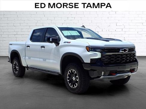 Used 2025 Chevrolet Silverado 1500 ZR2 w/ Technology Package AWD/4WD image 5