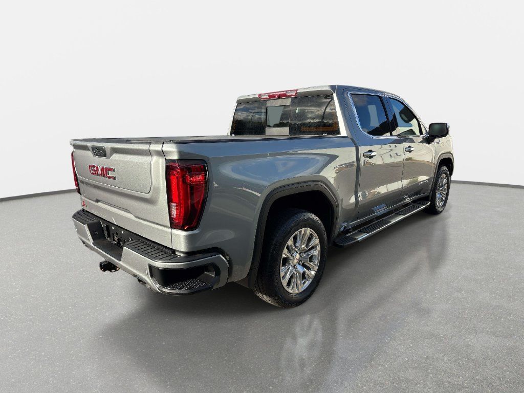 Used 2023 GMC Sierra 1500 Denali AWD/4WD image 4