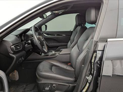 Used 2022 Maserati Levante GT image 13