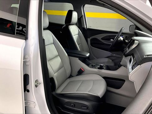 Used 2021 GMC Terrain SLT FWD image 9