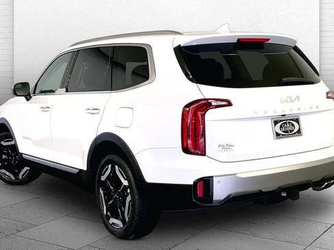 Certified 2025 Kia Telluride S FWD image 11
