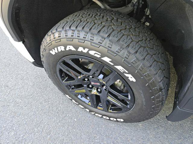 Used 2023 GMC Sierra 1500 Pro AWD/4WD image 11