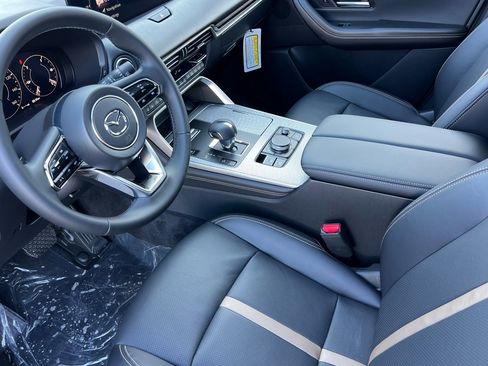 New 2025 MAZDA CX-70 Plug-In Hybrid w/ Premium Plus image 10