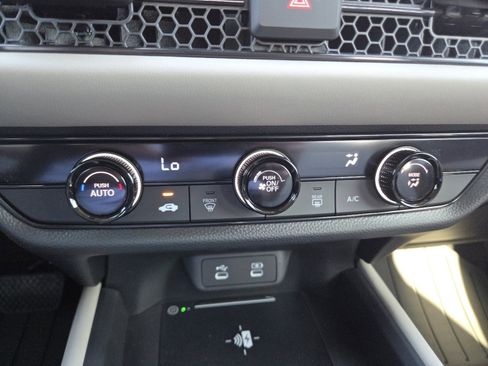 New 2026 Honda HR-V LX image 27