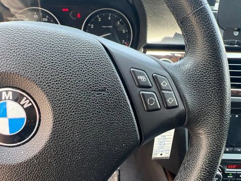 Used 2010 BMW 328i xDrive Sedan AWD/4WD image 24
