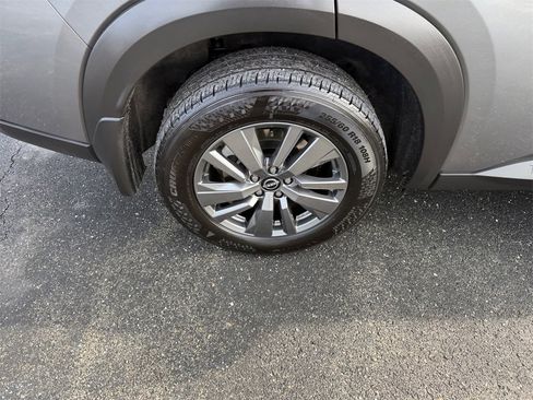 Used 2025 Nissan Pathfinder SV w/ Cargo Package image 29