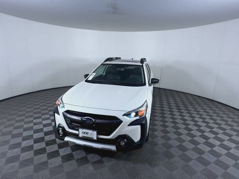 Used 2023 Subaru Outback Limited AWD/4WD image 3