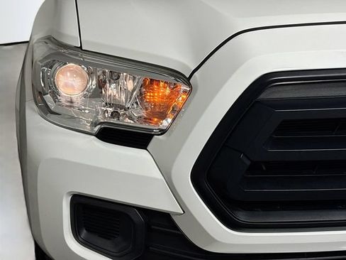 Certified 2021 Toyota Tacoma SR w/ SR Convenience Package AWD/4WD image 3