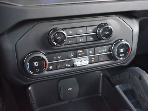 Certified 2025 Ford Bronco Badlands image 16