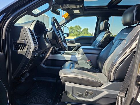 Used 2020 Ford F350 Platinum w/ FX4 Off-Road Package image 11