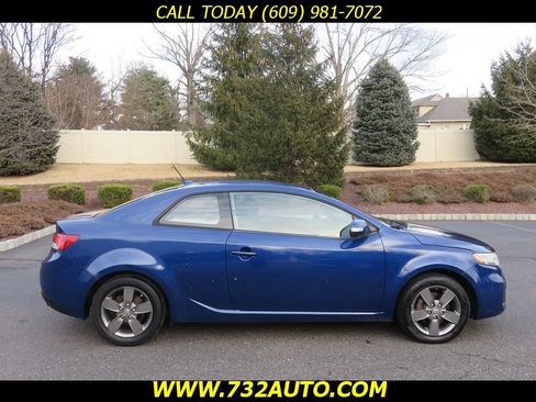 Used 2010 Kia Forte Koup EX image 4