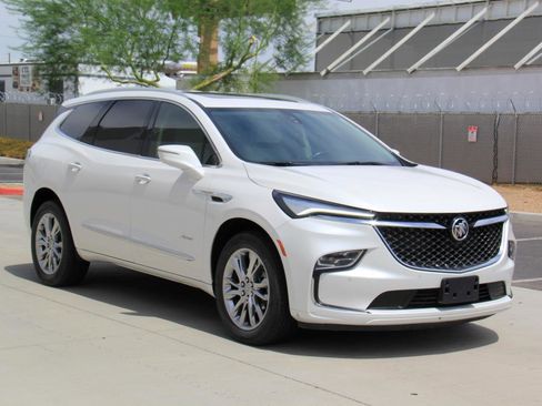 Used 2023 Buick Enclave Avenir w/ Avenir Technology Package FWD image 3