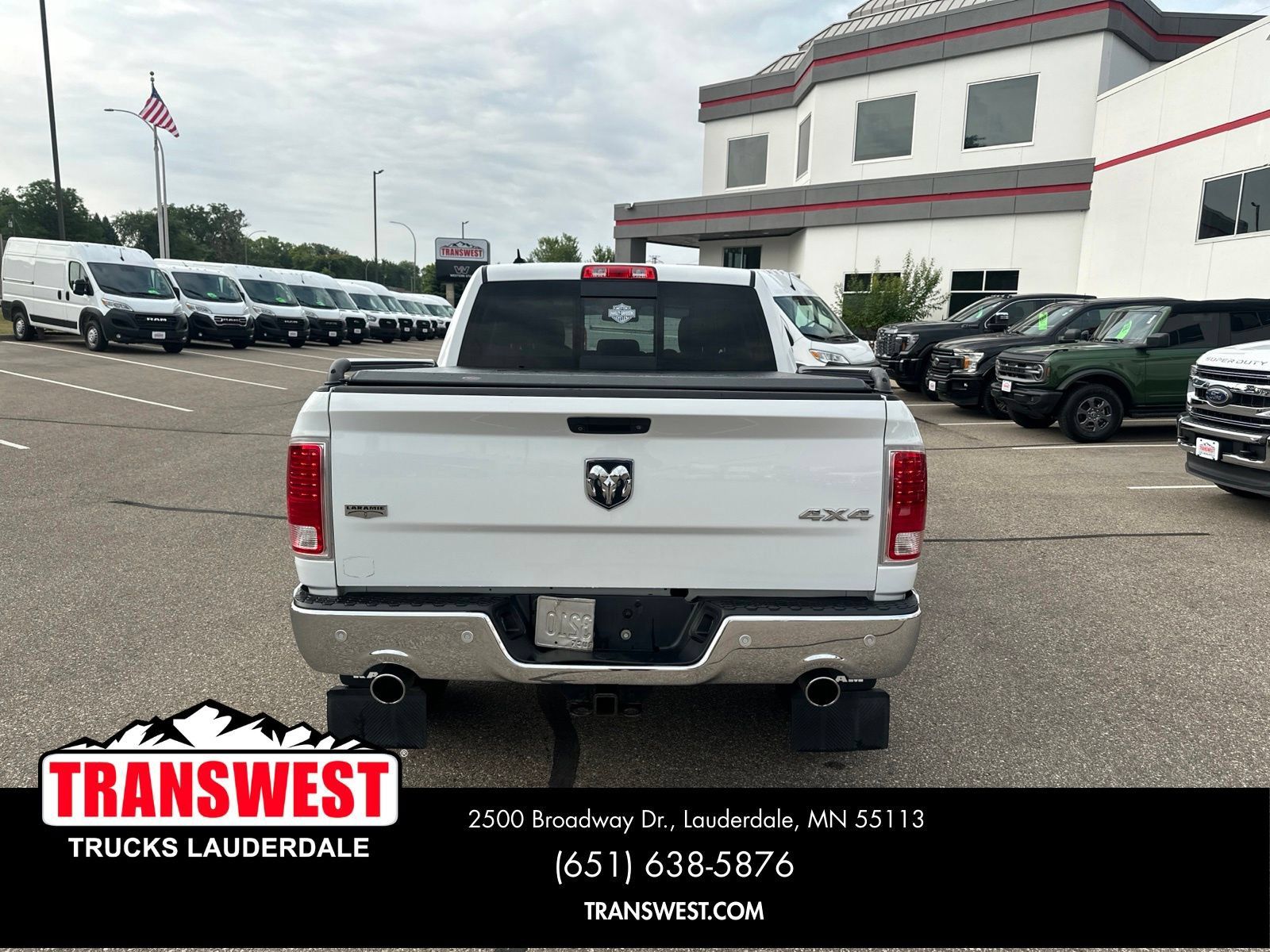 Used 2018 RAM 1500 Laramie w/ Convenience Group AWD/4WD image 4