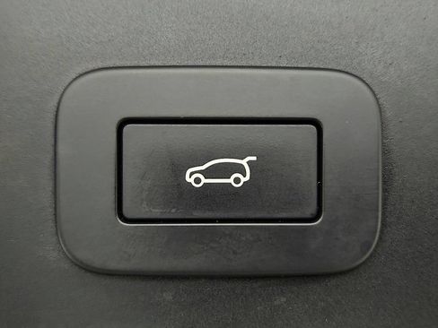 Used 2023 Land Rover Range Rover Velar R-Dynamic S AWD/4WD image 37