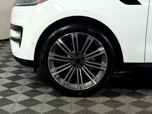 New 2026 Land Rover Range Rover Sport SE image 13