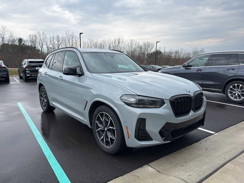 Used 2023 BMW X3 M40i image 2