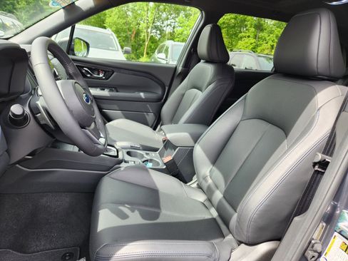 Certified 2025 Subaru Forester Limited AWD/4WD image 10