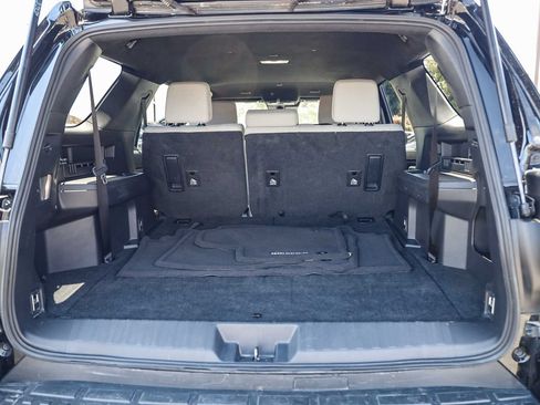 Certified 2025 Toyota 4Runner SR5 AWD/4WD image 24