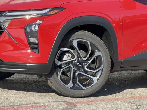 New 2026 Chevrolet Trax RS w/ Sunroof Package image 8