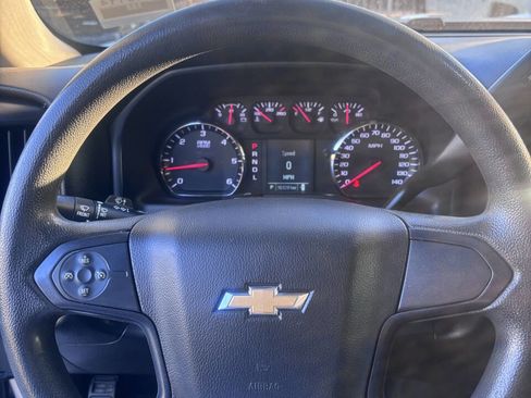 Used 2018 Chevrolet Silverado 1500 Custom w/ Custom Value Package image 17