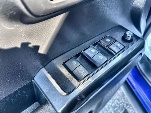 Used 2023 Toyota Tacoma TRD Off-Road image 22