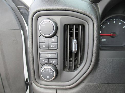 Used 2022 Chevrolet Silverado 1500 W/T w/ WT Fleet Convenience Package image 18