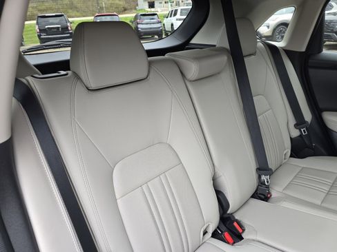Used 2024 Honda HR-V EX-L image 17