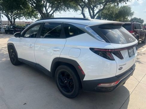Used 2022 Hyundai Tucson SEL FWD image 2