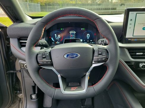 New 2026 Ford Explorer ST w/ Sun And Sound Package image 22