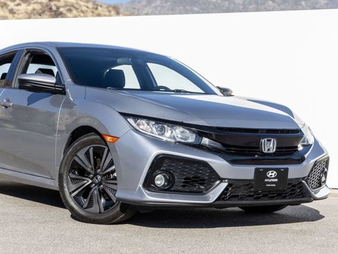 Used 2018 Honda Civic EX image 7