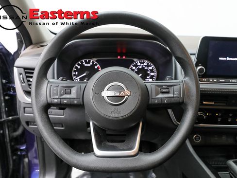 Used 2023 Nissan Rogue S image 15