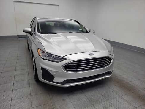 Used 2019 Ford Fusion SE FWD image 14