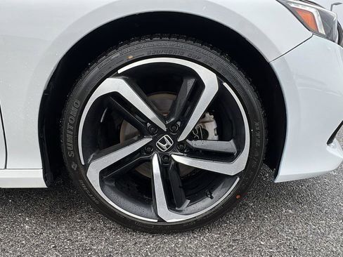 Used 2022 Honda Accord Sport image 11