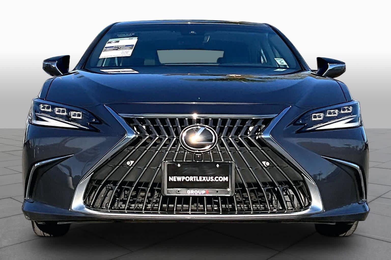 Used 2023 Lexus ES 300h w/ Accessory Package (Z1) FWD image 3