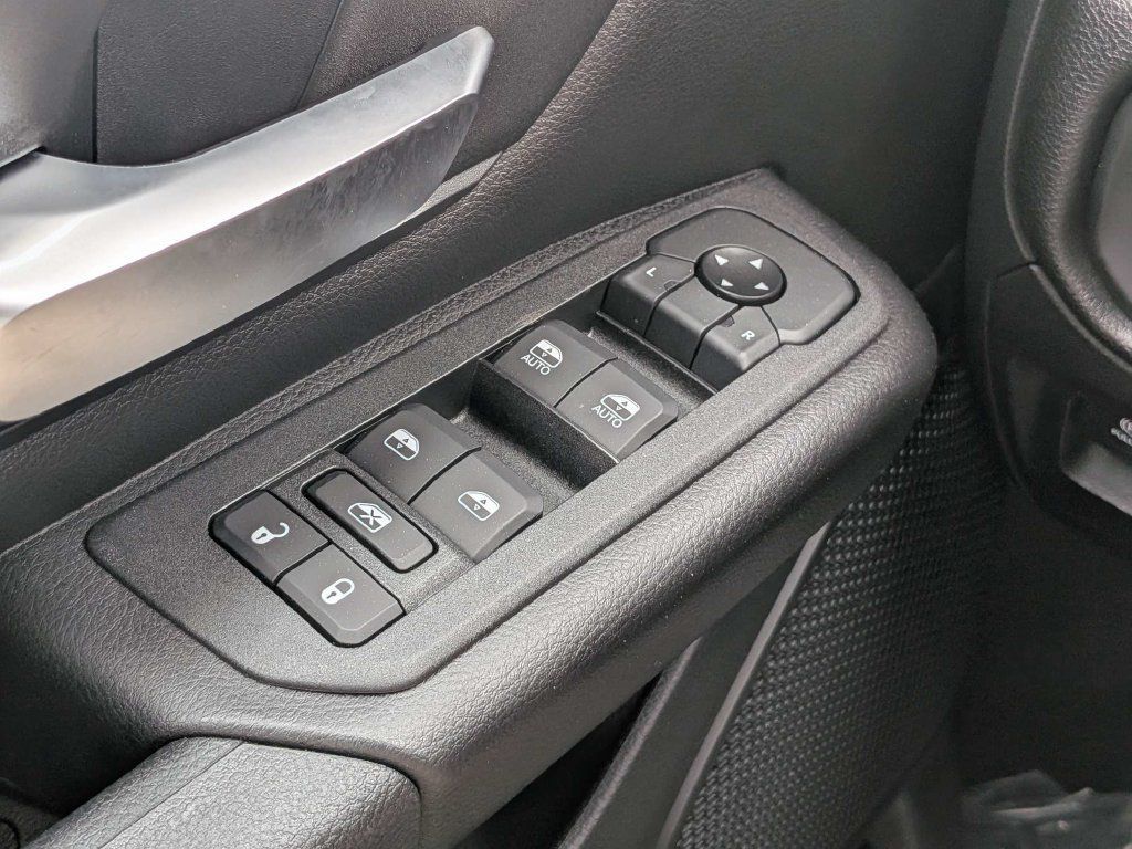 New 2026 RAM 1500 Express AWD/4WD image 28