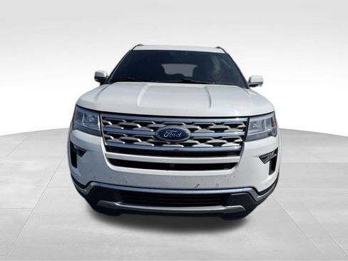 Used 2018 Ford Explorer Limited w/ Equipment Group 301A AWD/4WD image 12