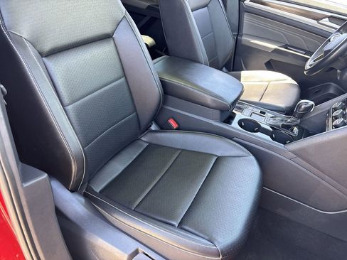 Used 2023 Volkswagen Atlas SE FWD image 8