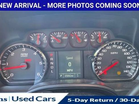 Used 2019 Chevrolet Silverado 1500 Custom w/ Custom Convenience Package AWD/4WD image 16