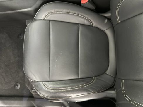 Used 2020 Chevrolet Traverse LT w/ LT Premium Package AWD/4WD image 23
