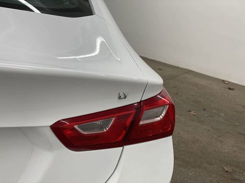 Used 2023 Chevrolet Malibu LT image 11