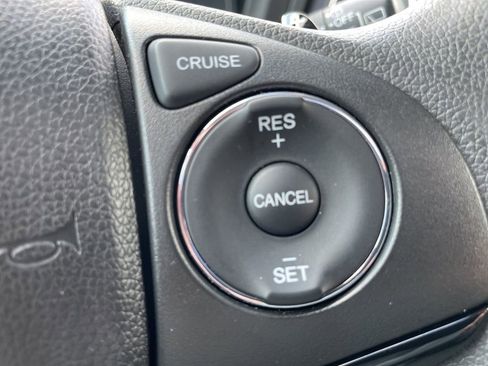 Used 2017 Honda HR-V EX image 14