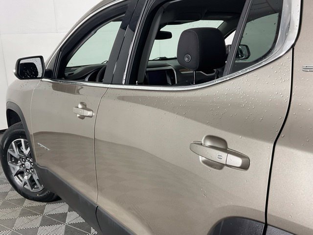 Used 2023 GMC Acadia SLE w/ Driver Convenience Package FWD image 34